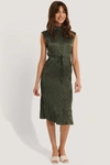 TRENDYOL Shiny Wrinkle Effect Midi Dress Green
