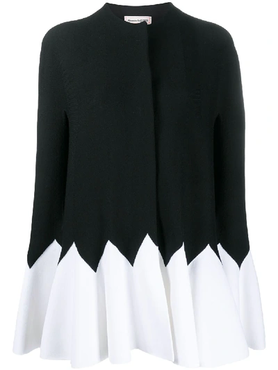 Alexander Mcqueen Contrast Zigzag Wool-blend Cape In Black