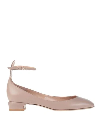 Valentino Garavani Ballet Flats In Pale Pink