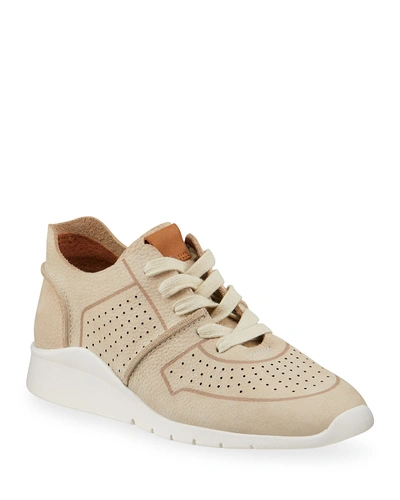 Gentle Souls By Kenneth Cole Raina Lite Jogger Trainers Women's Shoes In Off White Nubuck