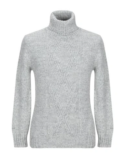 Bellwood Turtleneck In Light Grey