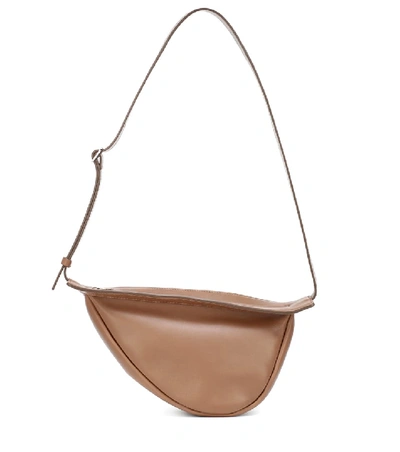 THE ROW SMALL SLOUCHY BANANA BAG IN CALF LEATHER 