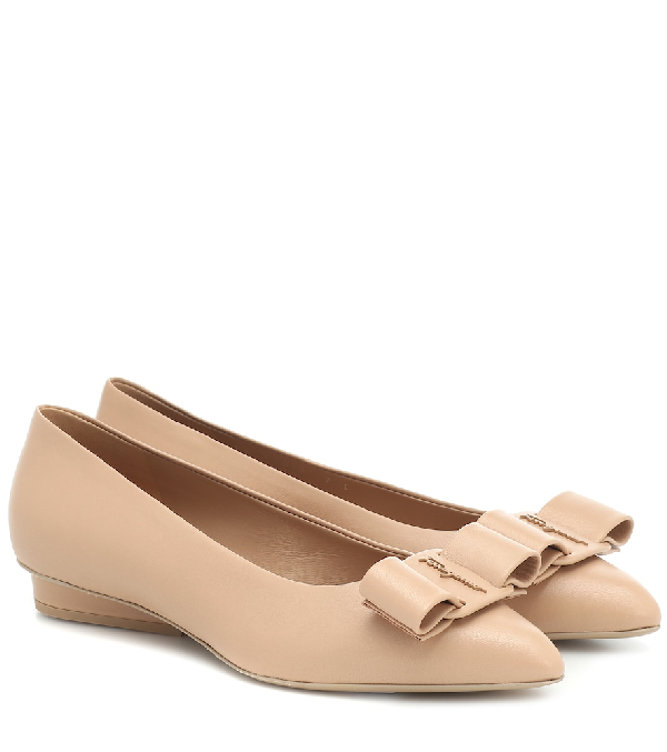 salvatore ferragamo women's flat shoes