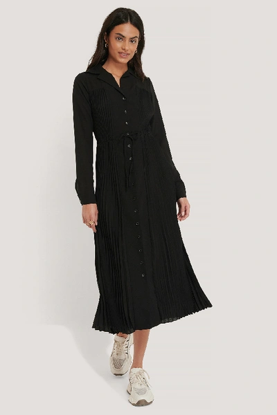 Na-kd Classic Pleated Maxi Dress Black