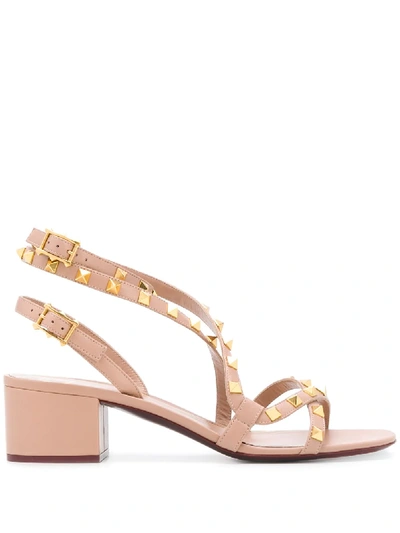 Valentino Garavani Rockstud Sandals In Rosa