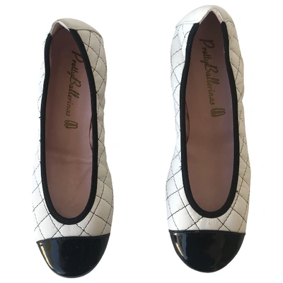 Pre-owned Pretty Ballerinas Leather Ballet Flats In White