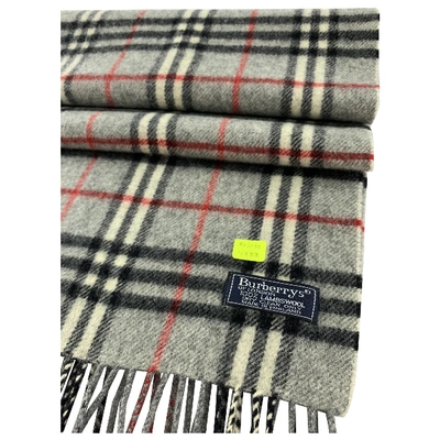 Pre-owned Burberry Wool Scarf In Grey