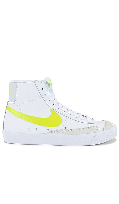 Nike Blazer Mid '77 High Top Trainer In White