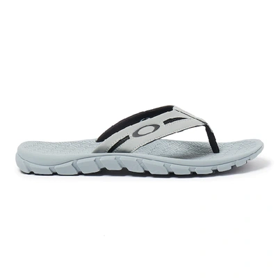 Oakley Operative 2.0 Flip Flop In Gray