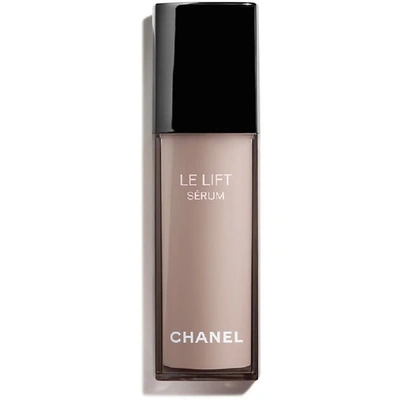 Chanel <strong>le Lift</strong> Smoothing And Firming Sérum In White