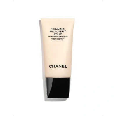 Chanel Gommage Microperlé Éclat Maximum Radiance Exfoliating Gel In Nero