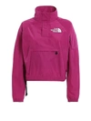 THE NORTH FACE ANORAK CROP JACKET IN FUCHSIA