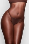 Skims Fits Everybody T-string Thong In Cocoa