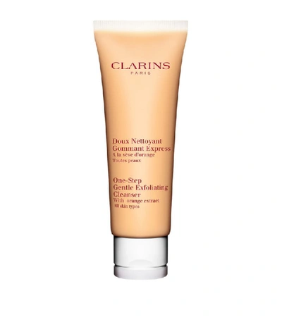 Clarins One-step Gentle Exfoliating Cleanser With Orange Extract In White