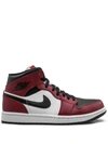 Jordan Air  1 Mid Chicago Black Toe In Red