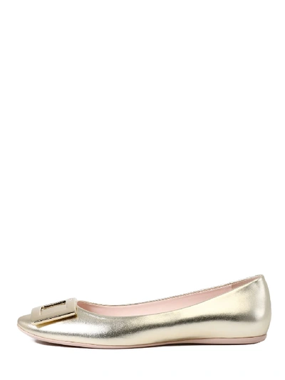 Roger Vivier Gommette Metal Buckle Ballerinas In Silver