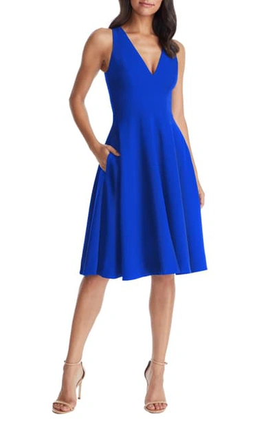 Dress The Population Catalina Fit & Flare Cocktail Dress In Electric Blue