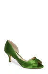 Nina Contesa Pumps Women's Shoes In Apple Green Satin