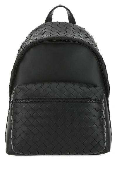 Bottega Veneta Black Intrecciato Medium Backpack In 8984 Nerone