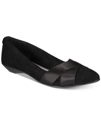 ANNE KLEIN WOMEN'S OALISE POINTED TOE FLATS