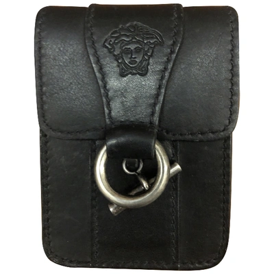 Pre-owned Versace Leather Purse In Black