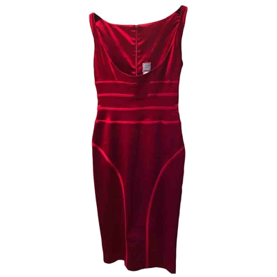 Pre-owned Herve Leger Silk Mid-length Dress In Red