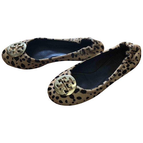tory burch camel flats