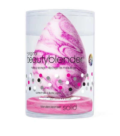 Beautyblender Swirl About Town Make-up Sponge And Blendercleanser Set In White