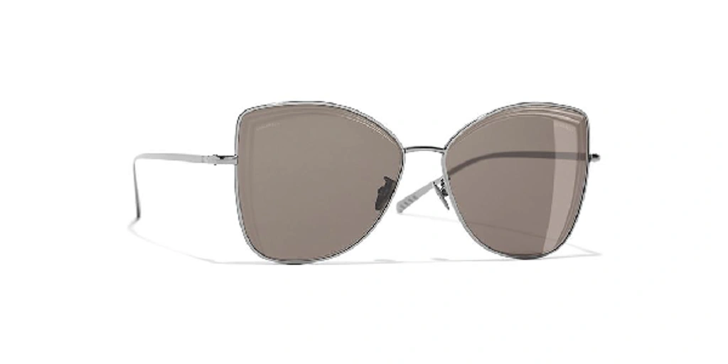 Pre-owned Chanel Woman Butterfly Sunglasses Ch4253 | ModeSens