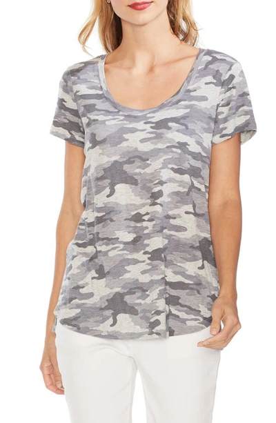 Vince Camuto Avenue Print Tee In Silver Heather