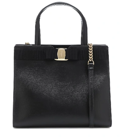 Ferragamo Vara Shoulder Bag In Black