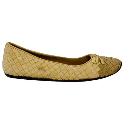 Pre-owned Bottega Veneta Ballet Flats In Beige