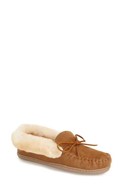 Minnetonka Alpine Womens Leather Genuine Shearling Moccasin Slippers In Tan Suede