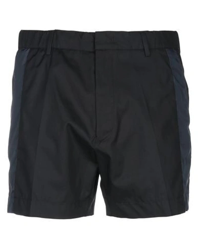 N°21 Shorts & Bermuda Shorts In Black