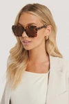 NA-KD OVERSIZE RETRO SQUARED EDGE SUNGLASSES - BROWN