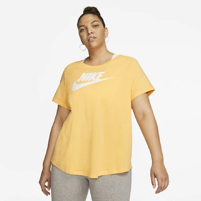 Nike Sportswear Essential Women's T-Shirt (Plus size)