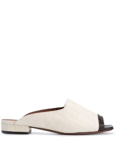 L'autre Chose Crocodile-embossed 20mm Mules In White