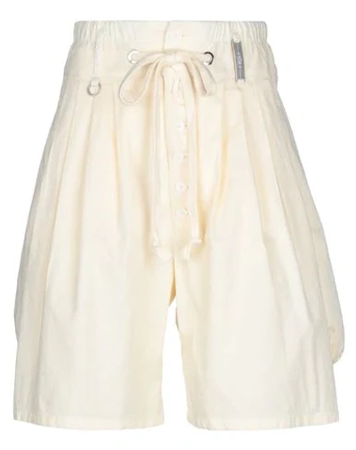 High By Claire Campbell Bermudas In Ivory