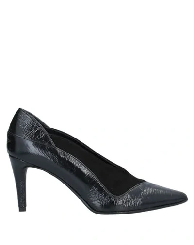 Estelle Pumps In Black