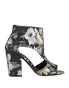Strategia Ankle Boot In Black