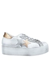 2star Sneakers In White