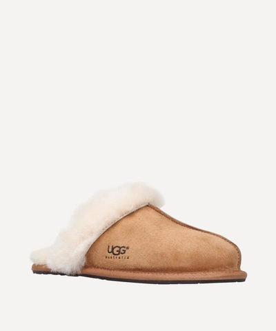 UGG UGG WOMEN'S CHESTNUT SCUFFETTE II SLIPPERS,000612489