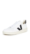 Veja Baskets En Cuir In Extra White/black