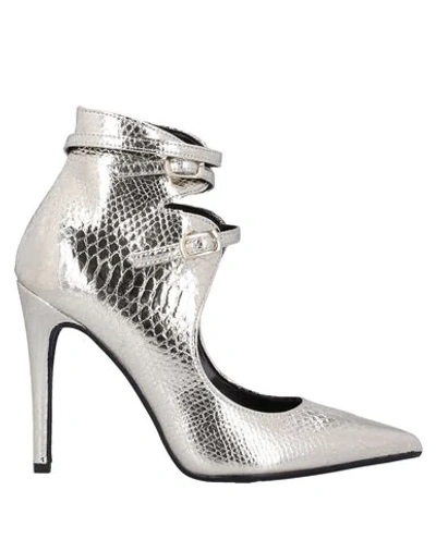 Estelle Ankle Boots In Platinum