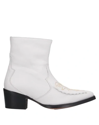 Gestuz Ankle Boots In White