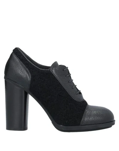 Loriblu Laced Shoes In Black