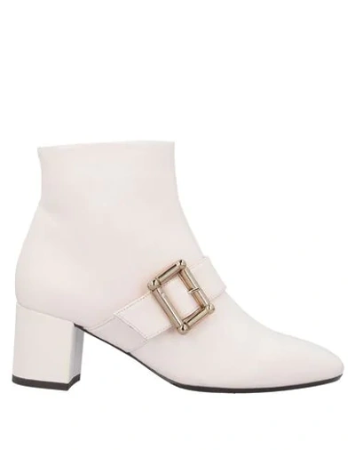 Anna Baiguera Ankle Boot In Light Pink