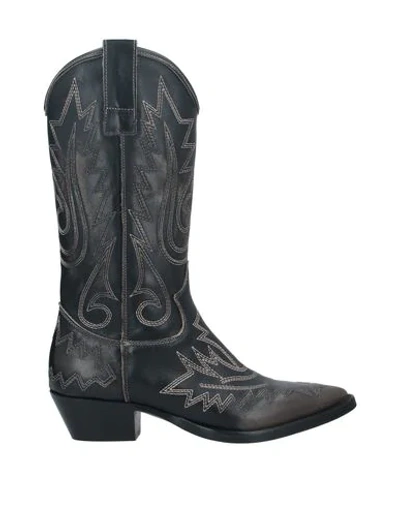 Lemaré Boots In Steel Grey