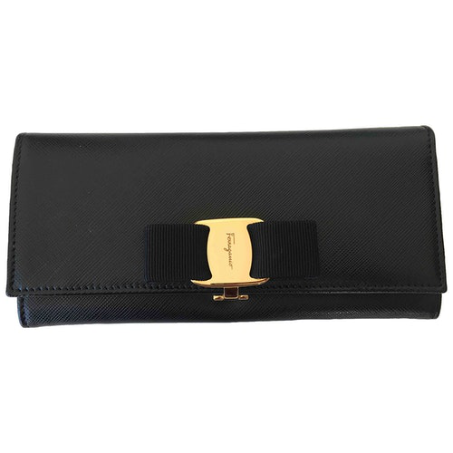 Pre-Owned Salvatore Ferragamo Black Leather Purses, Wallet & Cases