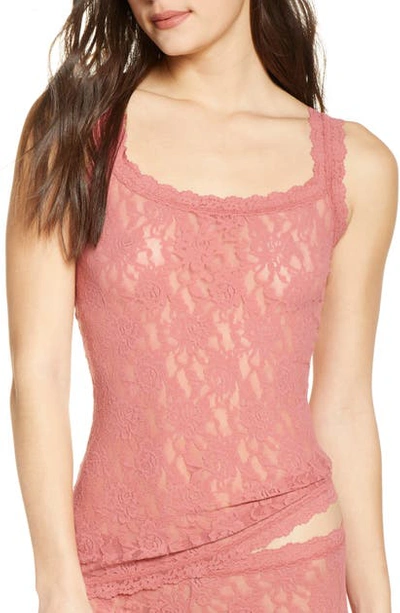 Hanky Panky Signature Lace Camisole In Pink Sands